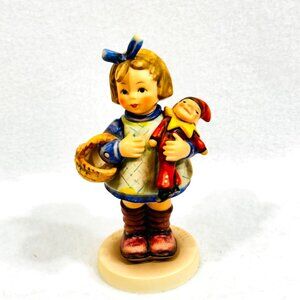 Goebel Hummel 422 "What Now?" Club Special Edition 1983 - TMK6